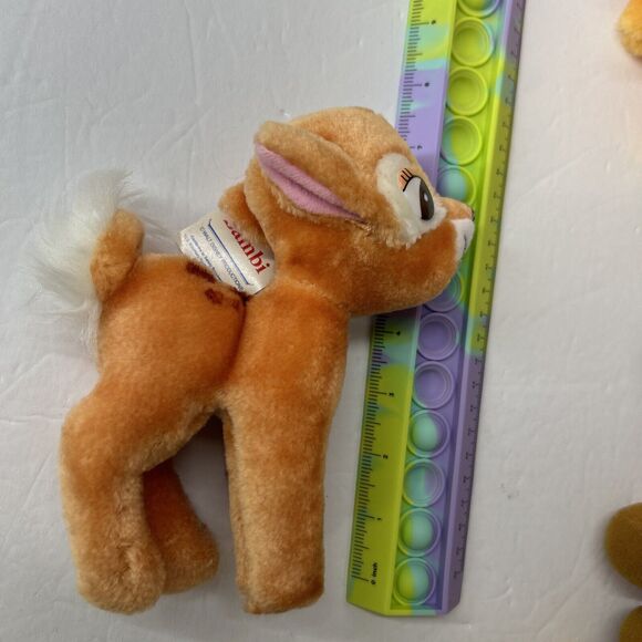 Vintage Walt Disney Plush Lady, Dumbo, Pinocchio, Bambi, Donald Duck from 1985 - Picture 5 of 16